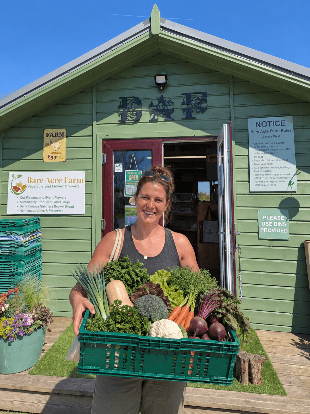 COLLECTING THIS WEEKS VEG BOX FROM THE FARM